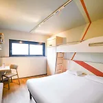 Ibis Budget Poitiers Site Du Futuroscope