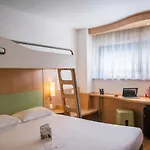 Ibis Budget Poitiers Site Du Futuroscope Hotel 2*