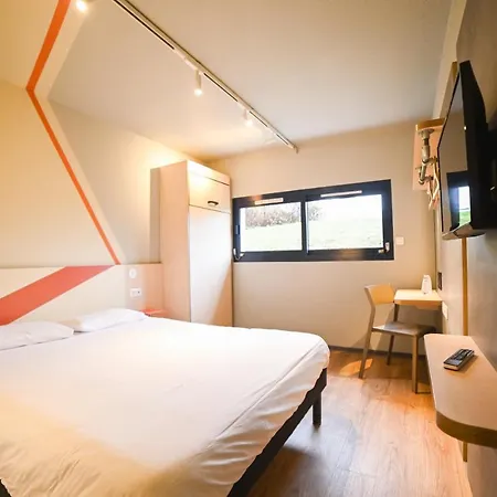 Ibis Budget Poitiers Site Du Futuroscope