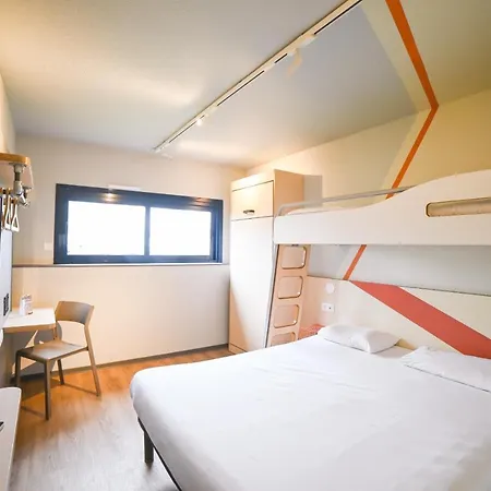 酒店 Ibis Budget Poitiers Site Du Futuroscope 沙斯讷伊迪普瓦图