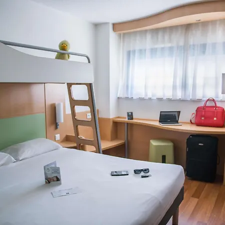 Ibis Budget Poitiers Site Du Futuroscope 2* Чассенеуил-Ду-Поитоу
