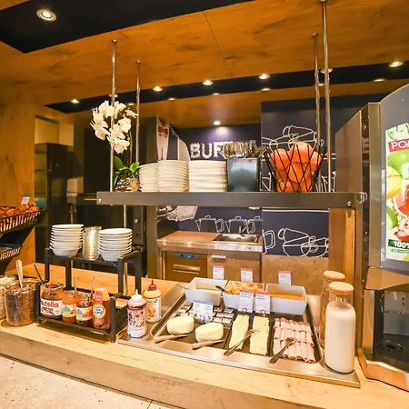 Ibis Budget Poitiers Site Du Futuroscope 2*