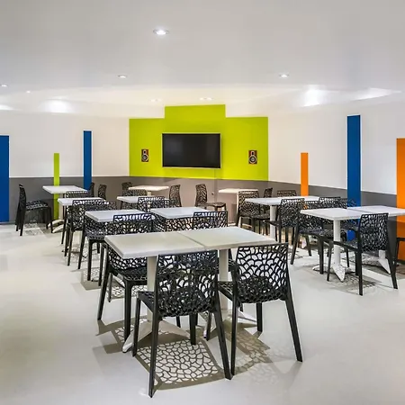 Отель Ibis Budget Poitiers Site Du Futuroscope