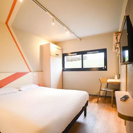 Ibis Budget Poitiers Site Du Futuroscope Чассенеуил-Ду-Поитоу