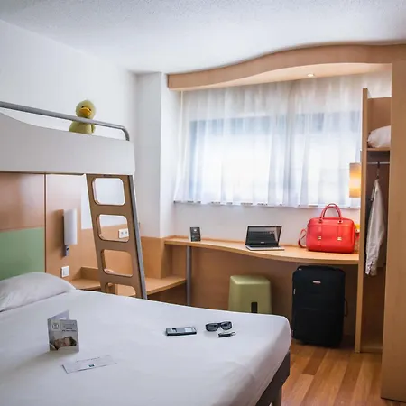 Ibis Budget Poitiers Site Du Futuroscope Hotel 2*
