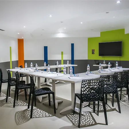 Ibis Budget Poitiers Site Du Futuroscope Hotel Chasseneuil-du-Poitou