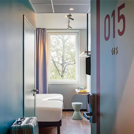 Отель Ibis Budget Poitiers Site Du Futuroscope