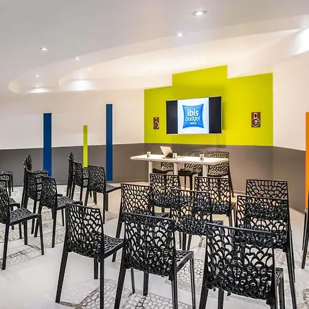 Ibis Budget Poitiers Site Du Futuroscope 2*