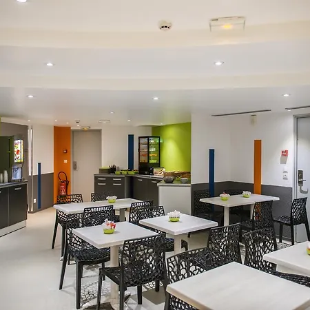 Ibis Budget Poitiers Site Du Futuroscope