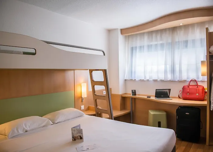 Ibis Budget Poitiers Site Du Futuroscope Отель 2*